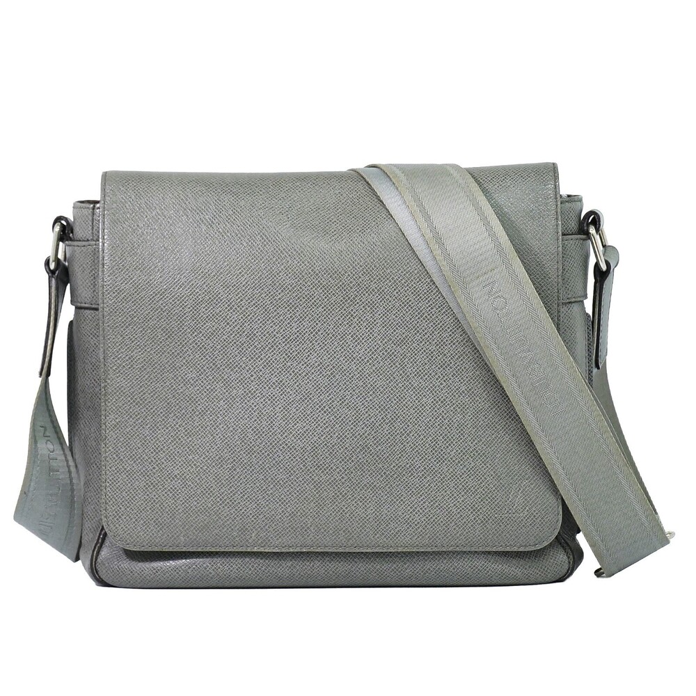 Louis Vuitton Roman Taiga Leather PM